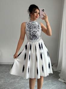 Chiquease 女式春夏波西米亚风印花 A 字形无袖圆领连衣裙 - 杏色 - 查看 1