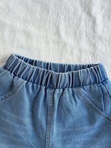 SHEIN Vintaside Kids Set di top a maniche corte casual e pantaloncini di jeans lavati alla moda per bimbi, neonati/bambini piccoli, adatto per uso quotidiano, campeggio in famiglia, pranzo o shopping