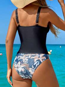 Swim Lushoire Summer Women Beach Outfits, Solid Color Modest Style Ruched Waist Adjustable Wide Strap Tank Top And Random Print Triangle Shorts 2pcs Set - Multicolor - View 3