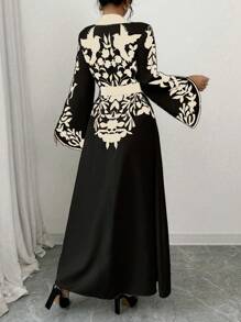 SHEIN PETITE Vestido largo de manga de campana con estampado floral bicolor negro y albaricoque, elegante para mujer de talla pequeña, para primavera/verano