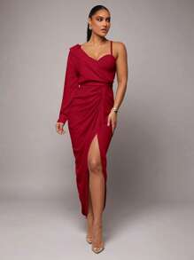 Silquee 女士优雅露肩纯色连衣裙，非常适合约会、聚会和正式场合。采用不对称领口、内置胸罩、垂褶设计、高开衩，适合鸡尾酒会、浪漫约会、正式活动、婚礼、伴娘和晚礼服 - 酒紅色 - 查看 7