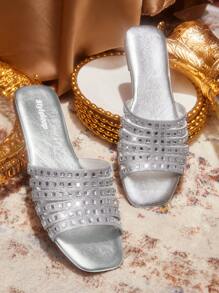 CUCCOO TILAWA Women's Fashion Rhinestone Decor Flat Sandals