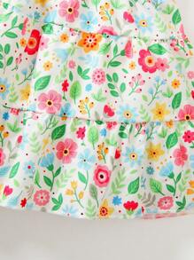 SHEIN Conjunto de 2 piezas de blusa de manga corta con estampado floral y falda para niña