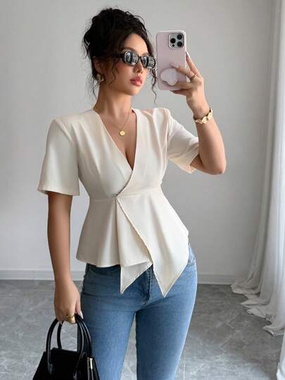 Selianne Camisa casual de manga corta con borde asimétrico y cierre ajustable en la cintura, de color liso