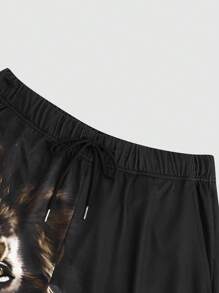 Manfinity LEGND 男士狮子图案圆领短袖休闲 T 恤和抽绳腰短裤套装