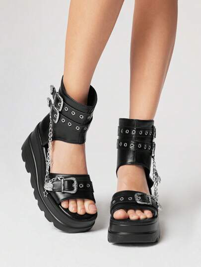 Grunge Punk Women Metallic Punk Style Chain Decor Platform Chunky Heel Closed Toe Sandals, Black PU Leather Goth Punk Casual Platform, Halloween