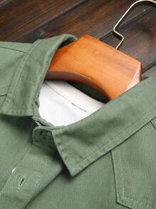 Manfinity Hypemode Men's Short Sleeve Single-Breasted Utility Pocket Denim Shirt - Army Green - View 3