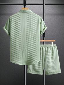 Manfinity Homme Bộ áo sơ mi ngắn tay và quần short dệt kim Jacquard phong cách thường ngày dành cho nam, thích hợp cho kỳ nghỉ bãi biển Hawaii, lễ hội âm nhạc và trang phục thường ngày. Món quà tuyệt vời cho bạn trai hoặc chồng, trang phục ấm áp - Màu xanh chanh - Xem 2