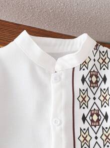 SHEIN 2 件套幼儿男童夏季休闲可爱印花衬衫上衣和短裤套装 - 酒紅色 - 查看 5