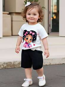 2 件套婴儿/幼儿女孩可爱时尚休闲宽松风格柔软舒适图案白色短袖 T 恤上衣和纯黑色宽松短裤 OOTD 服装，适合家居或户外日常穿着，春夏新品 - 黑與白 - 查看 1