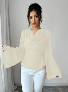 Chiquease Elegancka damska bluzka z długimi rękawami i rozkloszowanymi mankietami i kokardą