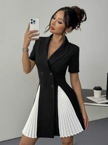 SHEIN Essnce 2025 年女士夏季服装，女士办公室服装和复活节连衣裙，优雅的黑色奶油白色撞色双排扣 A 字褶迷你连衣裙 - 商务休闲、早午餐、约会之夜、婚礼宾客和机场服装 - 黑與白 - 查看 1