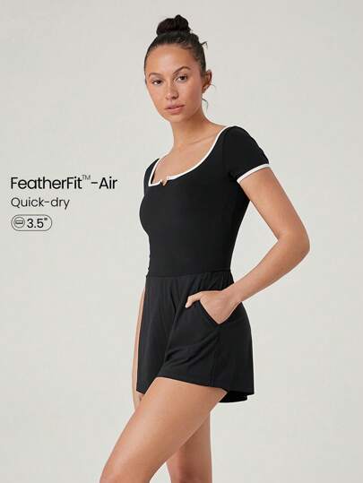 GLOWMODE 3.5 英寸 FeatherFit™-Air Pro Play 吸汗速干对比色方领运动连衣裙，内置短裤，侧袋，防滑握把，低冲击力网球，高尔夫，匹克球，日常穿着，可拆卸护罩