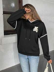 SHEIN Unity Sudadera de mujer petite con diseño de parches, estilo coreano de bordado de concha delgada para principios de otoño - Negro - Ver 3