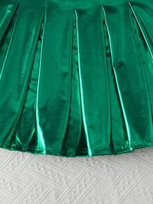 Conjunto de top sin mangas con estampado de silueta y falda plisada brillante para niña preadolescente - Verde - Ver 6