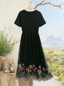 Rusticease Women Floral Embroidered Mesh Patchwork Mid-Length Dress - Multicolor - View 2