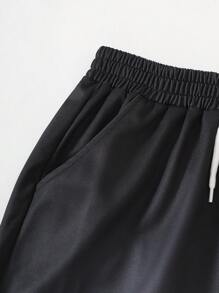 SHEIN Bộ 1 món, Quần short thể thao in số đơn giản rộng rãi mùa hè cho bé trai - màu đen - Xem 2