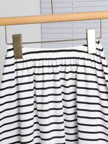 SHEIN Genkimix 2pcs/Set Young Girls Creative Letter Embroidery Color Block 2 In 1 Short Sleeve T-Shirt + Casual Black & White Striped Skirt Outfit, Summer - Black and White - View 8