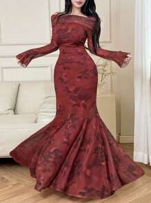 Modelyn 女士优雅花卉印花露肩喇叭袖上衣和鱼尾下摆半身裙 2 件套 - 紅色 - 查看 2