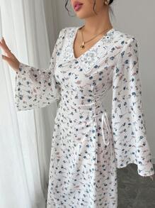 Modelyn 女式优雅碎花蕾丝拼接喇叭袖阿巴亚连衣裙，端庄 - 藍色 - 查看 1