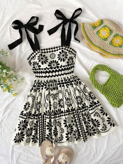 SHEIN WYWH 大码女式度假黑色几何复古印花系带收腰喇叭迷你连衣裙