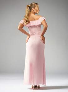 MISSGUIDED 露肩荷叶边长款晚礼服，拖地长款，特殊场合，伴娘，婚礼，宾客礼服，高腰优雅礼服，带层叠荷叶边 - 粉色 - 查看 2