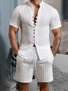 Manfinity Homme 男士纯色短袖单排扣衬衫和短裤休闲西装男士两件套服装短裤套装 - 白色 - 查看 3