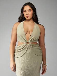 MISSGUIDED MISSGUIDED PLUS Plus Size Cut Out Maxi Evening Gown Elegant Halter Neck Twisted Front Wedding Guest Special Occasion Long Floor Length Glamorous Party Dress