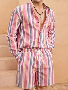 SHEIN X ELOISA & ORSON Manfinity VCAY Set de 2 piezas con camisa de manga corta a rayas casual y pantalón corto recto de cintura elástica para hombre