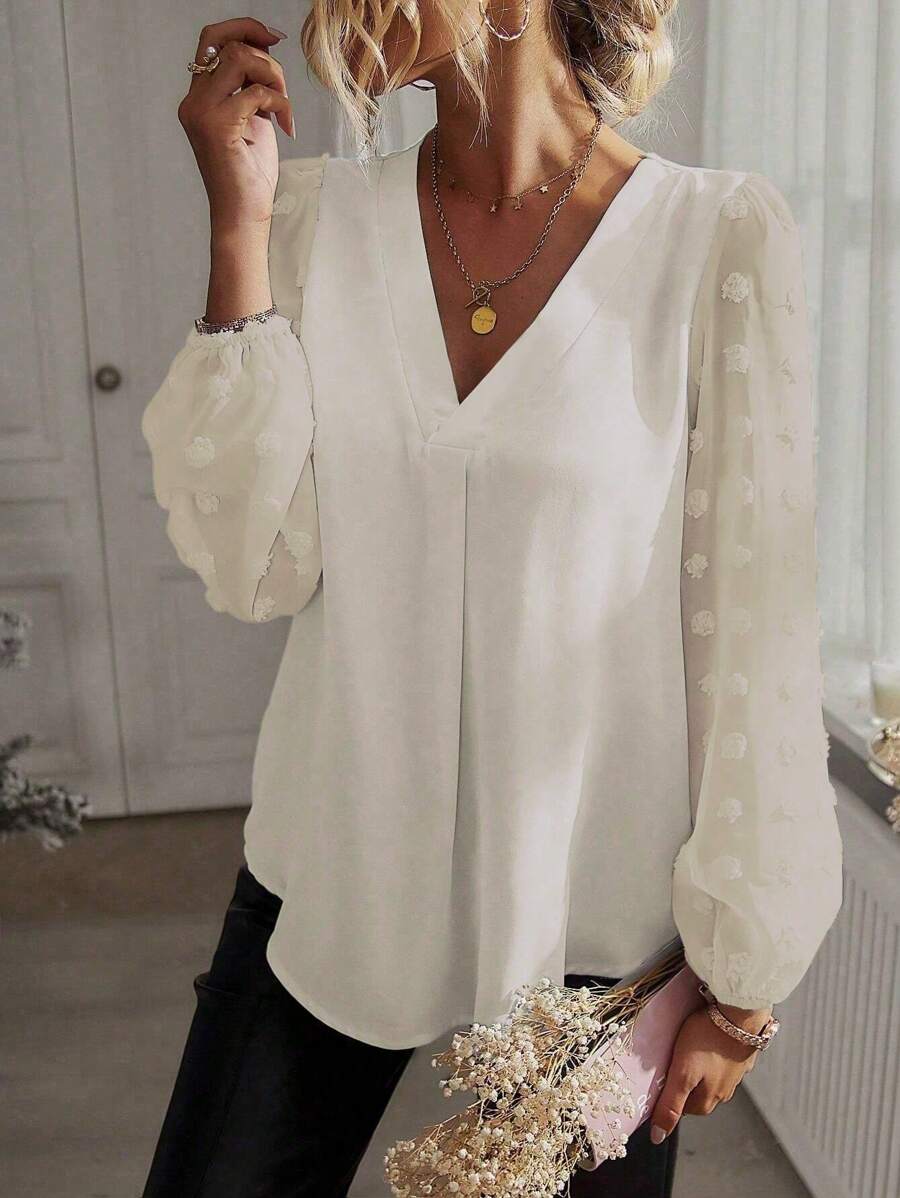 大码女式简约灯笼袖 V 领衬衫、工作服