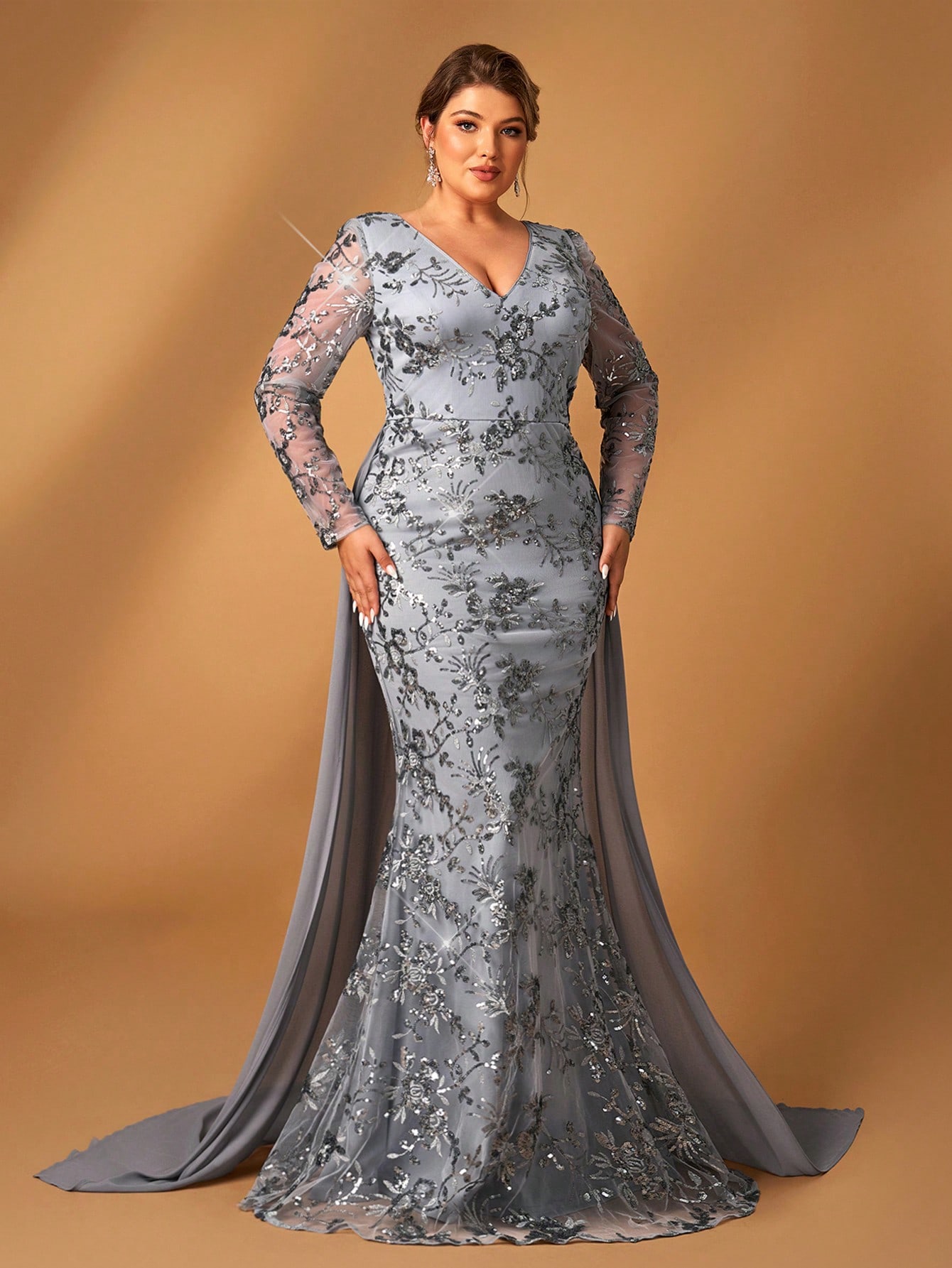 فستان سهرة طويل للمرأة البدينة أنيق وفاخر باللون ا...