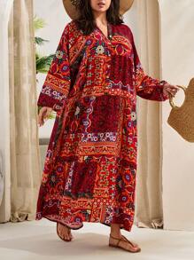 RueChic Floral All Over Print Vacation Style V-Neck Plus Dress - Multicolor - View 4