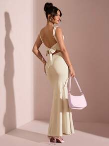 SHEIN BAE Vestido ceñido de un solo color con cuello en forma de U, espalda descubierta, tirantes con lazo y abertura alta, adecuado para graduación, dama de honor, Día de San Valentín, cumpleaños, reunión escolar, en color rosa y rosa claro