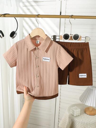 SHEIN 2 件装年轻男童翻领纹理单排扣休闲百搭衬衫下摆拼接适合情人节主题和短裤适合外出适合上学适合节日适合夏季