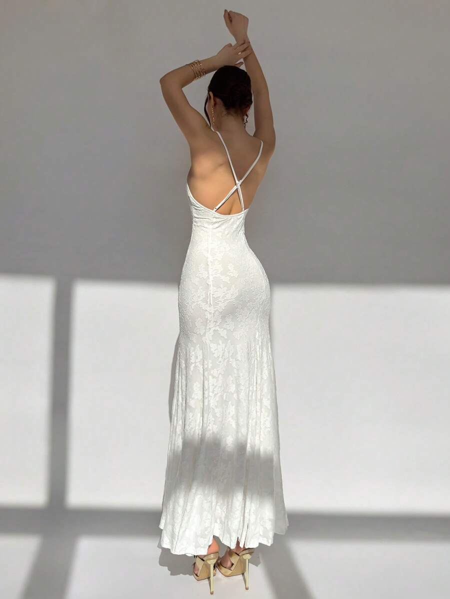 Aloruh Damen sexy elegantes rückenfreies Jacquard Kleid mit geraffter taillierter Passform und ausgestelltem Rock, für Party/Strand/Dates - Weiss - Übersicht 1