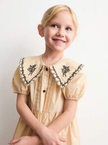 SHEIN Vestidos de estilo campestre y de vacaciones para niñas jóvenes de color amarillo suave con cuello bordado, manga abullonada y cintura - Beis - Ver 5