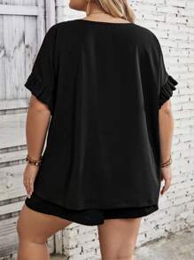 SHEIN CURVE+ Plus Size Women's Lace Batwing Blouse And Shorts Set, 2 Pieces Casual Vacation Outfits For Summer - Black - View 2
