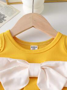 Baby Girl Cute & Elegant Black Spaghetti Strap Top With Big Bow & Denim Shorts Set, Spring/Summer - Multicolor - View 4