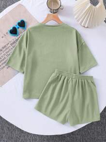 SHEIN LMoss Kids 2 件套女孩针织纯色圆领宽松 T 恤和修身针织短裤套装 - 綠色 - 查看 2