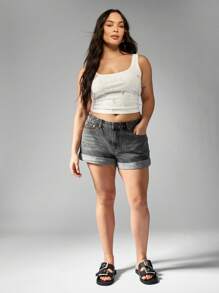 MISSGUIDED PLUS Plus Size Roll Up Denim Shorts High Rise Vintage Wash Casual Summer Cotton Jean Shorts With Classic 5-Pocket Design Perfect For Beach Vacation Festival - Black - View 4