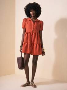 Vestido suelto con mangas abullonadas, abertura frontal y diseño escalonado para vacaciones - Color caoba - Ver 3