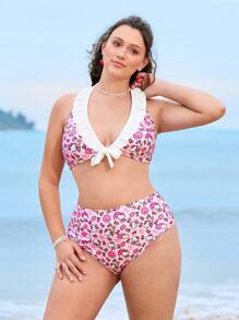 HELLO KITTY AND FRIENDS | SHEIN Set Bikini Ukuran Besar Seksi Gaya Y2K dengan Detail Pita dan Tali Belakang, Motif Kartun, Cocok untuk Pantai, Resor, dan Kolam Renang Musim Panas - Berwarna merah muda - View 6