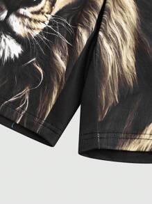 Manfinity LEGND 男士狮子图案圆领短袖休闲 T 恤和抽绳腰短裤套装