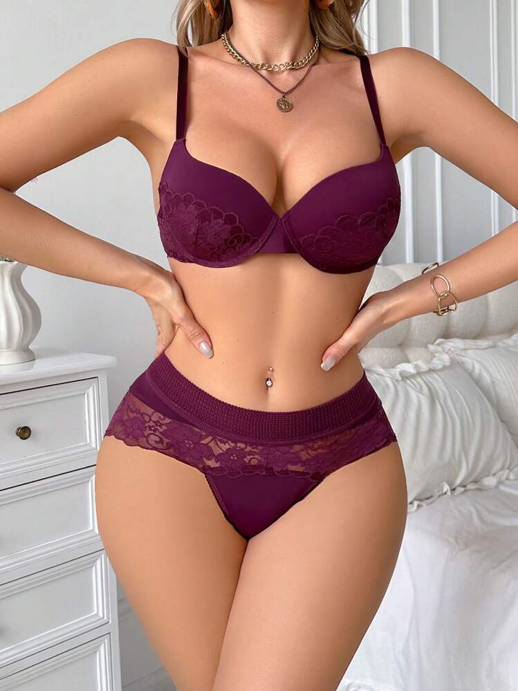 Set de 2 piezas de lencería para mujer con sujetador con aros y calzones con parches de encaje - Rojo violeta - Añade 1