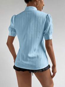 RosyDaze Camisa informal de manga abultada con parche de encaje de unicolor, de verano - Azul - Ver 2