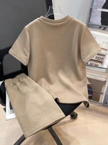 2pcs Tween Boys Casual Versatile Textured Mesh Fabric Round Neck Shorts Set, Suitable For Commuting, School, Daily Casual Wear, Sports, Spring/Summer - Khaki - View 2