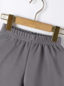 SHEIN 2pcs/Set Young Boy Bear Print Hooded Short Sleeve Shorts Outfit