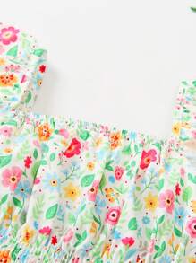SHEIN Conjunto de 2 piezas de blusa de manga corta con estampado floral y falda para niña