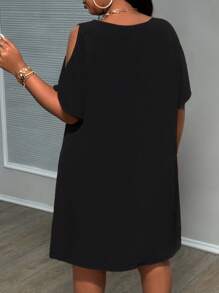 Slaydiva 大码镂空袖扇贝边领连衣裙 - 黑色 - 查看 2