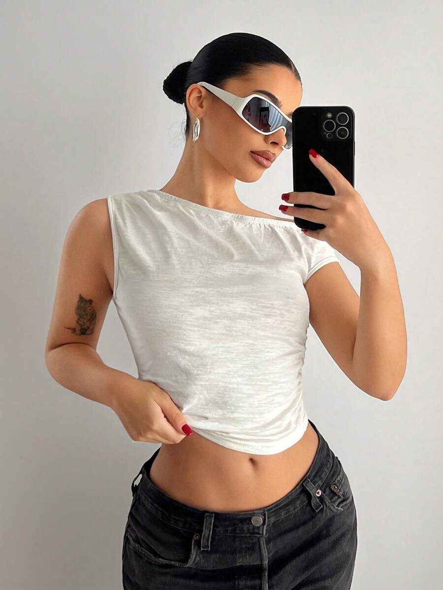 EgrlEra Top court à col asymétrique de couleur unie pour femme - Blanc - Voir 1